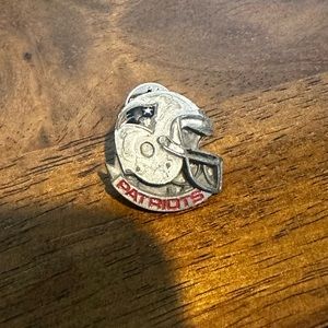 Patriots pin